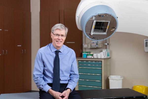 Timothy Whelan is a professor of oncology at McMaster University and a radiation oncologist at the Juravinski Cancer Centre of Hamilton Health Sciences. He holds a Canada Research Chair in Breast Cancer Research. Photo courtesy McMaster University