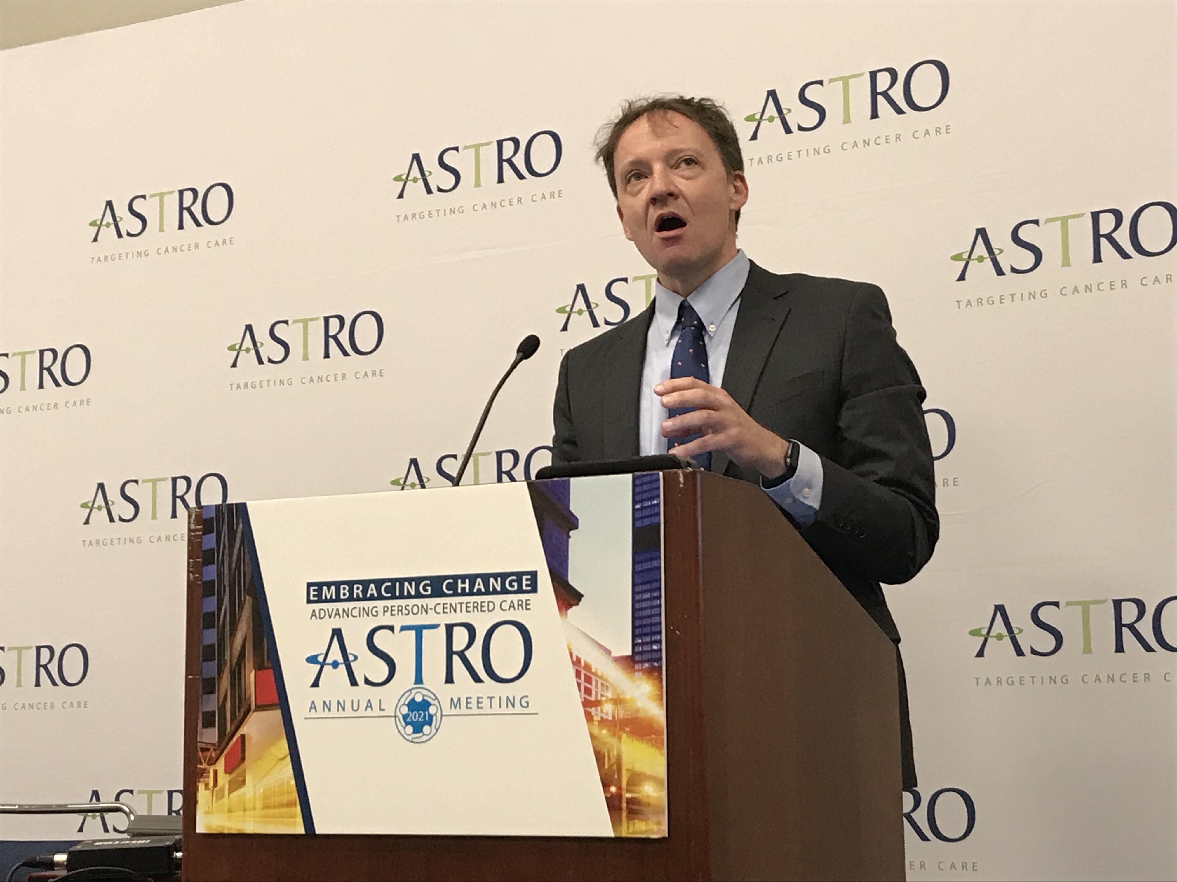 Steven Chmura, M.D., Ph.D., University of Chicago, speaks at an ASTRO 2021 press conference on the results of a phase 1 clinical trial testing the effects of stereotactic body radiotherapy for treating multiple metastases. His study determined that treatments used for single tumors can also be safely used for treating patients with multiple metastases. Read more on this study.