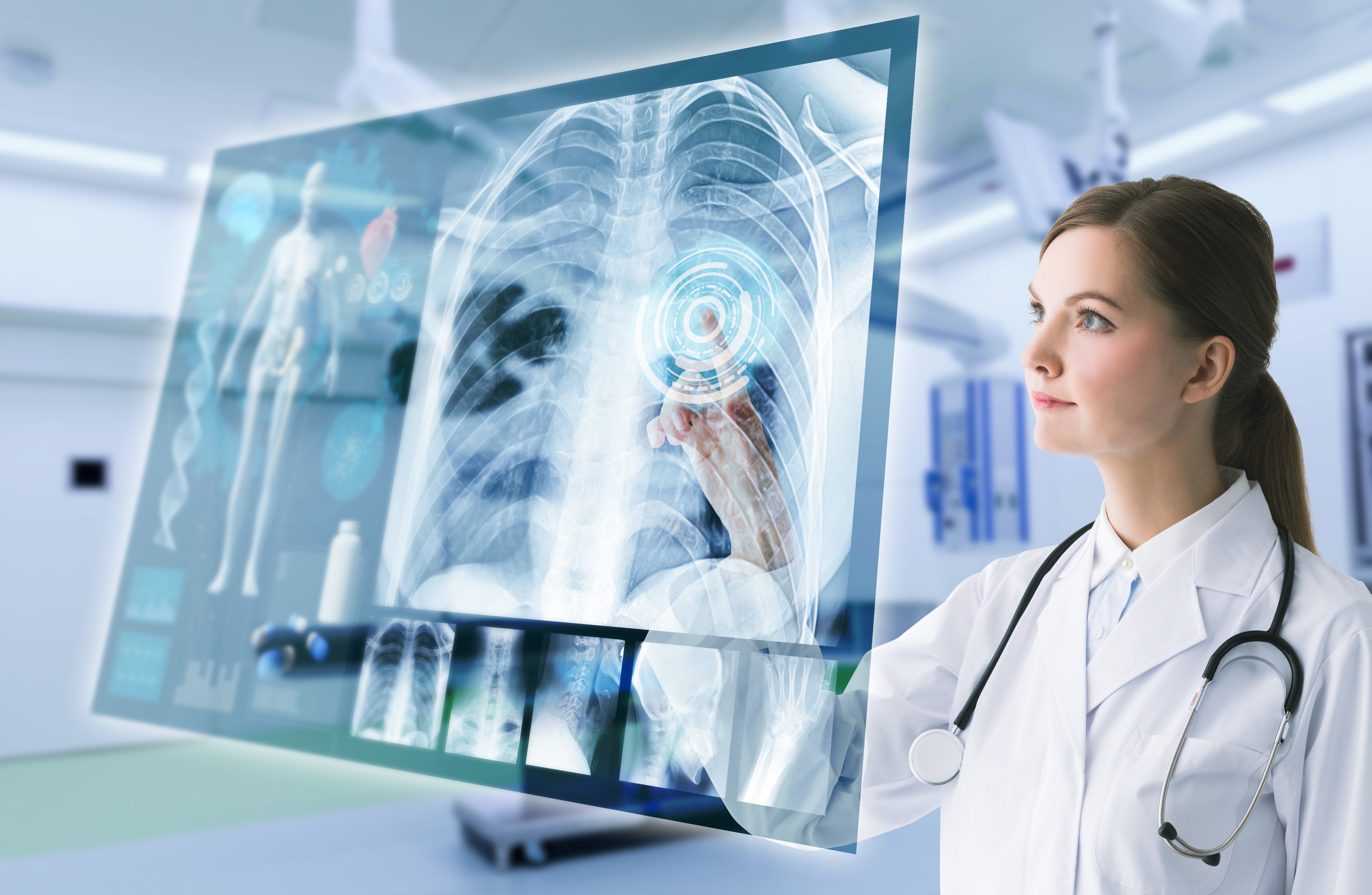 The alliance of the IoT, machine learning and cloud technology is at the service of healthcare organizations, ready to assist them in optimizing  the workflows.
