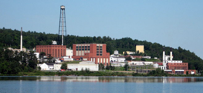 The Chalk River nuclear reactor license has been renewed, but will be decommissioned by 2028.