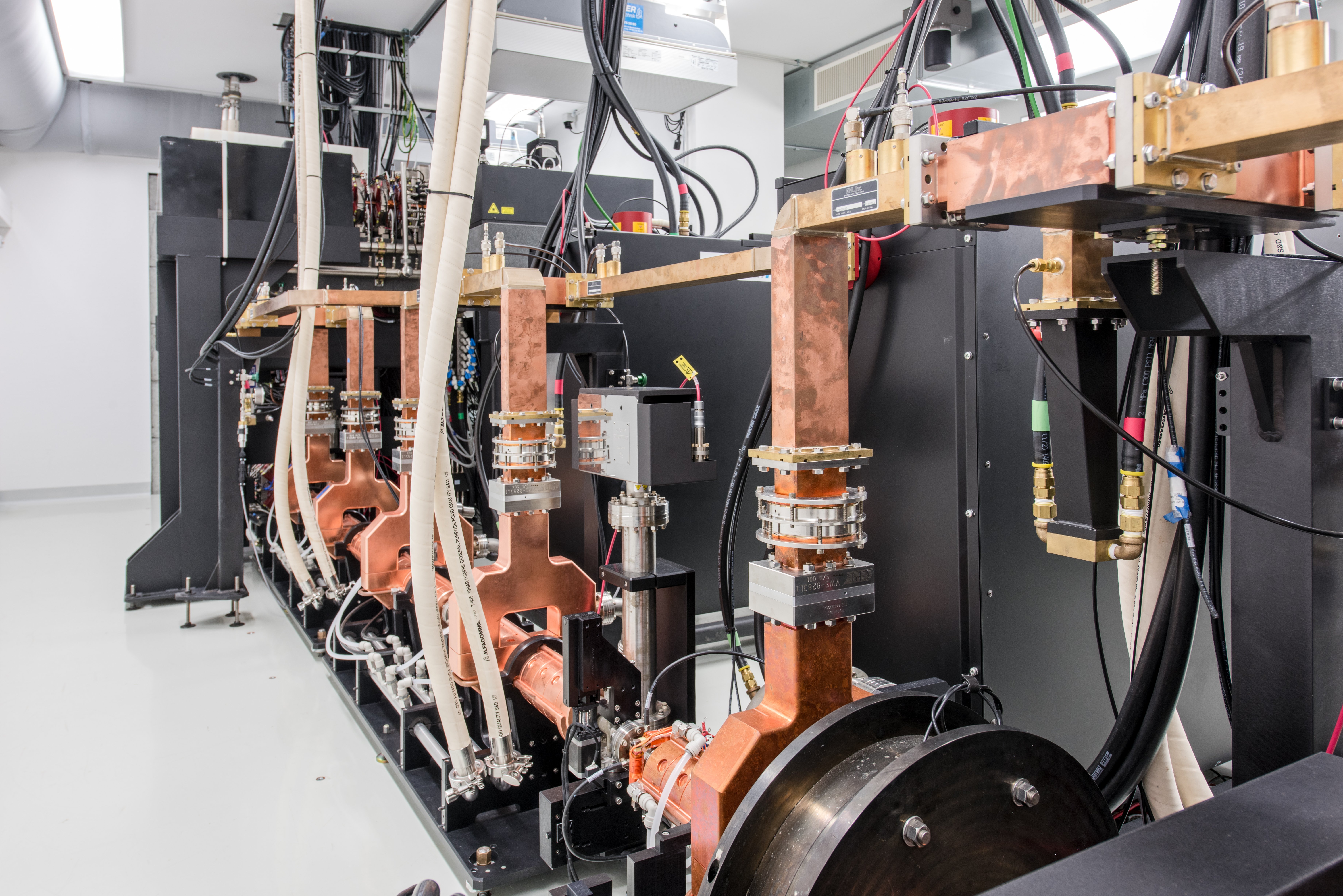 TUM, world's first mini synchrotron, X-ray source, Technical University of Munich