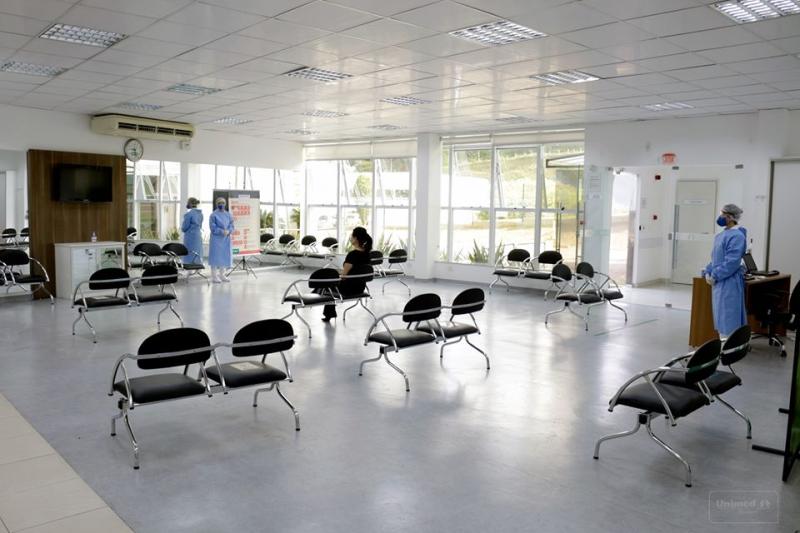 Special COVID-19 clinic at Unimed in Brusque, Brazil, where the seats are separated by several feet to help prevent cross contamination of patients. Photo by cardiologist Gustavo Caon Loeff.