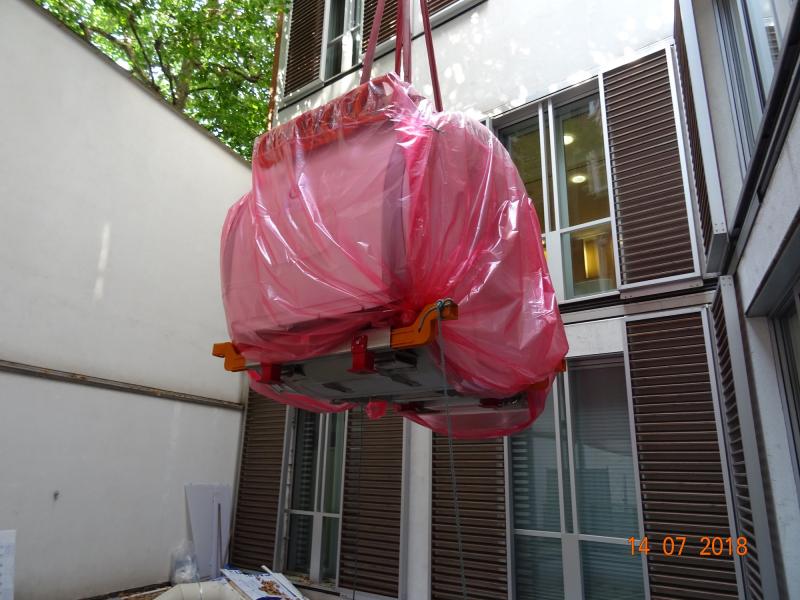 3T MRI Installed at The London Clinic Through Hospital Roof