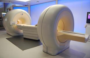 Philips introduced its 510(k)-pending hybrid PET/MRI system.