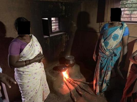 Advanced imaging with computed tomography (CT) shows that people who cook with biomass fuels like wood are at risk of suffering considerable damage to their lungs from breathing in dangerous concentrations of pollutants and bacterial toxins, according to a study being presented at the annual meeting of the Radiological Society of North America (RSNA).