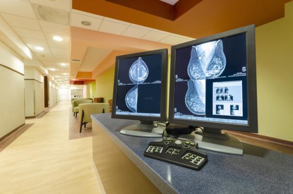 When double reading screening mammograms, radiographers (technologists) trained for the task perform as well as radiologists in key areas, according to a study 