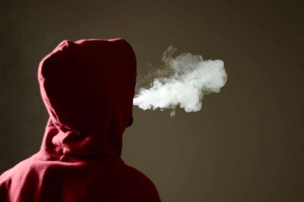 Diagnosing respiratory illness associated with vaping has always been challenging. Adding the spread of COVID-19 and the many similarities in symptoms makes it even more difficult. 