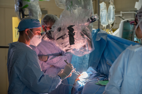 Neurosurgeon Adam Robin, M.D., surgically implants a GammaTile device for the first time in Michigan. Image courtesy of Henry Ford Health System