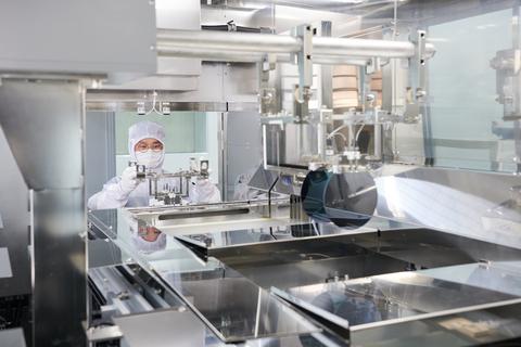 Nanox technician working inside chip fabrication plant in Yongin, South Korea (Photo: Nanox)