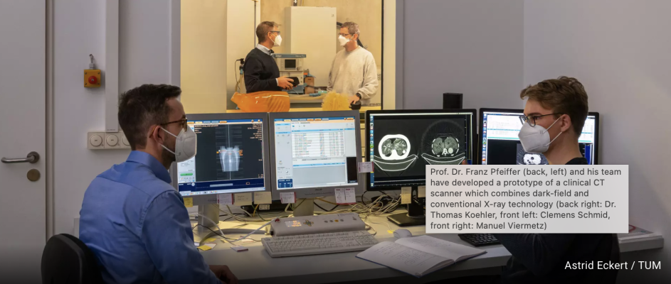 Prof. Dr. Franz Pfeiffer (back, left), Professor for Biomedical Physics, and his team have developed a prototype of a clinical CT scanner which combines dark-field and conventional X-ray technology (back right: Dr. Thomas Koehler, front left: Clemens Schmid, front right: Manuel Viermetz). 